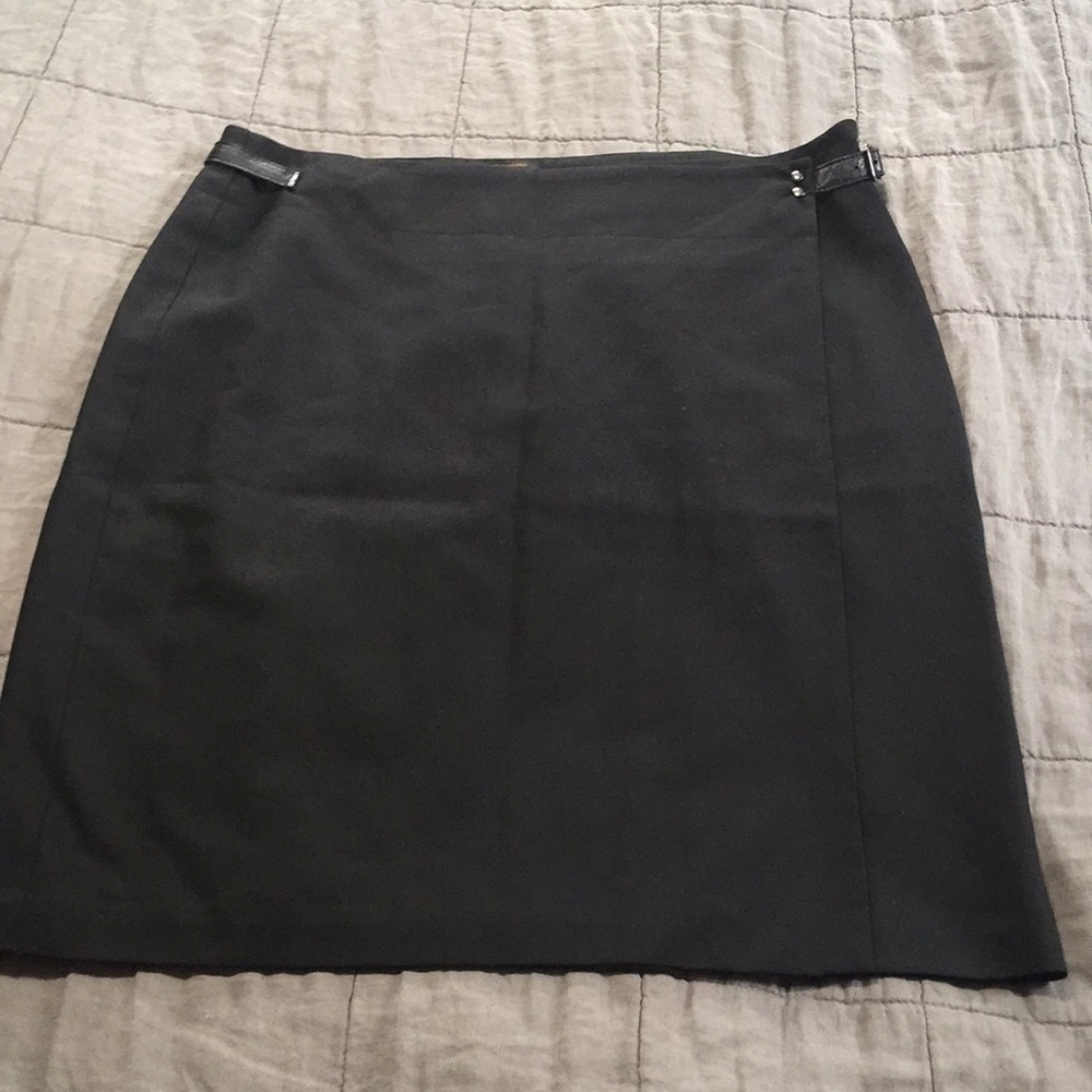 Bcbg maxazria wool wrap leather buckle skirt 12